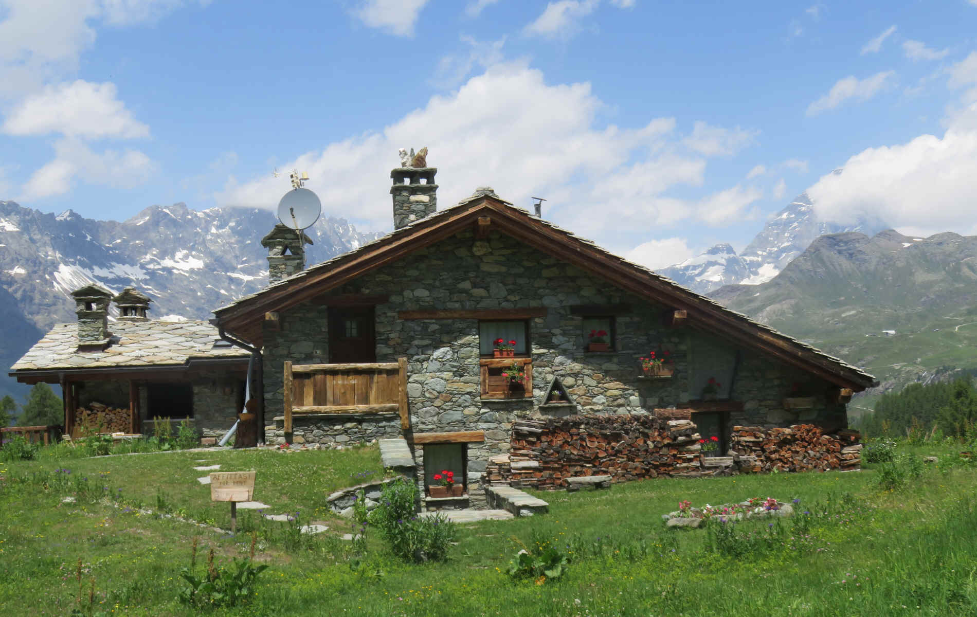  refuge Vieux Crest > Cretaz (Valtournenche)